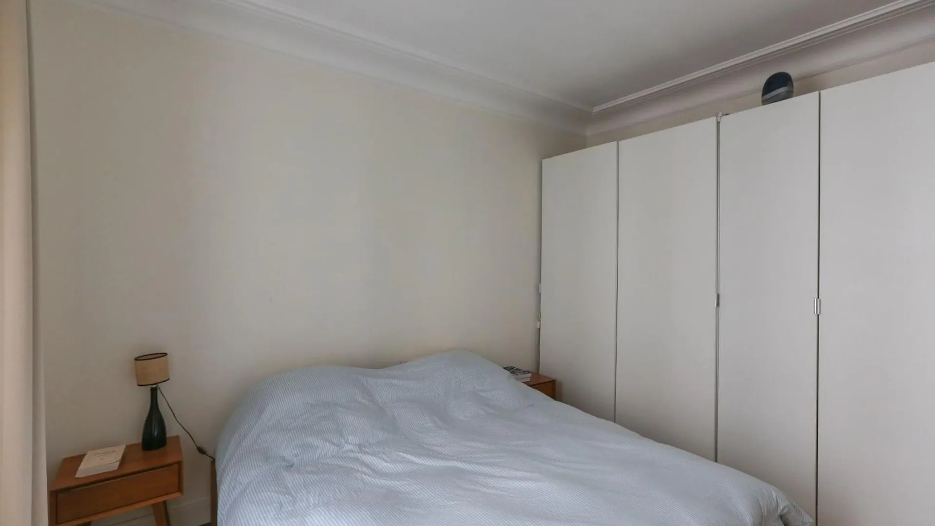 Spacious Apartment Near The Villette Paris
