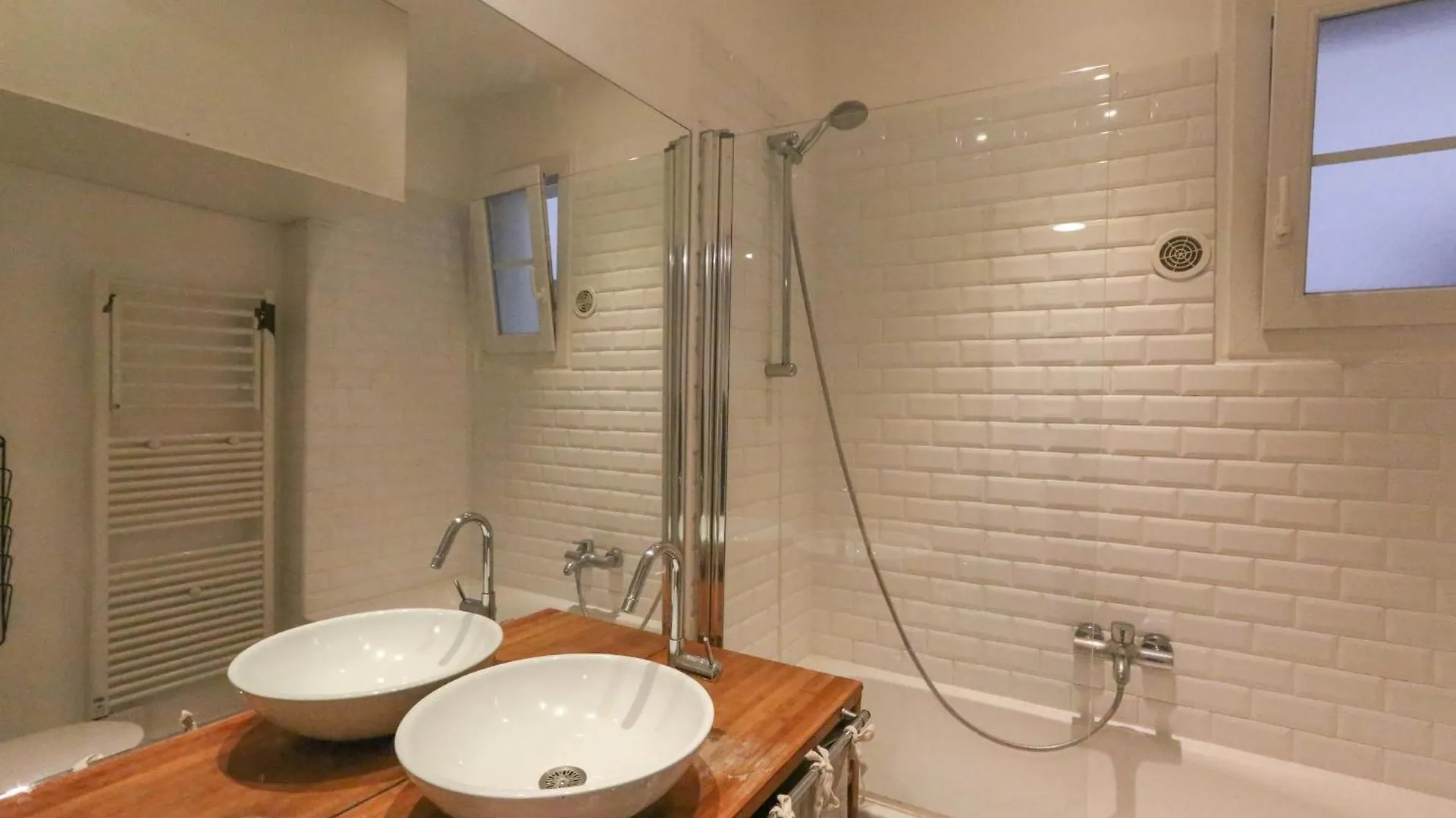 Spacious Apartment Near The Villette Paris 0*,