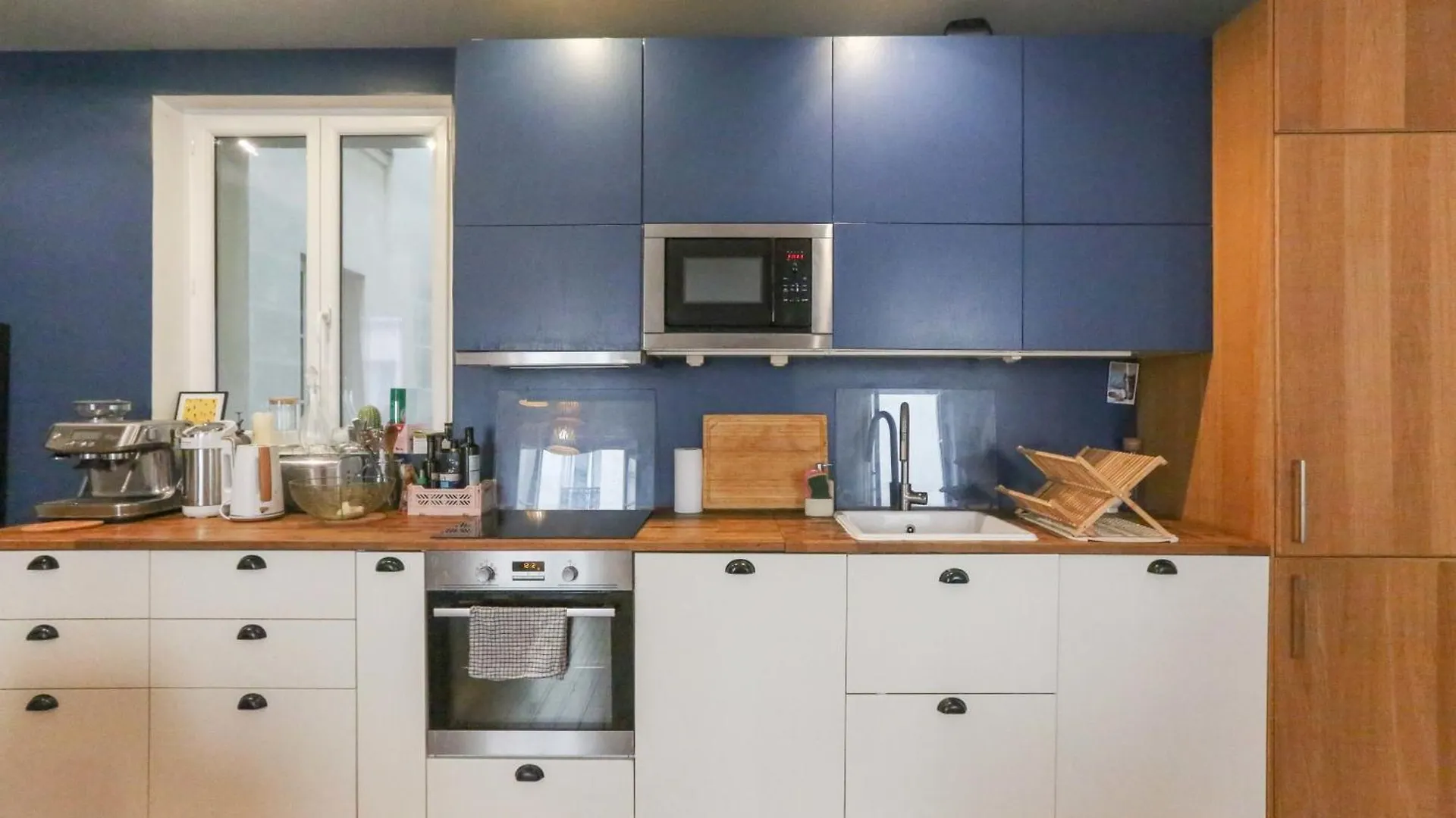 Spacious Apartment Near The Villette Paris
