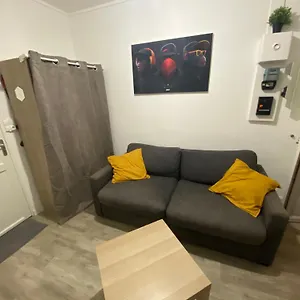 Studio Tout Equipe Bassin De La Vilette Centre Appartement