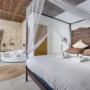 Mykeypers - Lovely With Jacuzzi Appartement